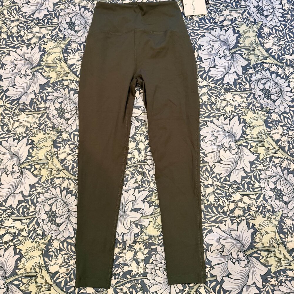 Beyond Yoga POWERBEYOND Strive Midi Legging